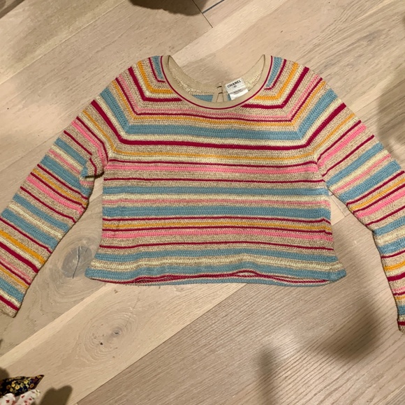 Chanel Sweater - Picture 3 of 9